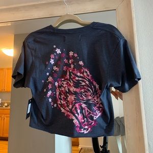 Darcsport Cherry Blossom lightweight tee